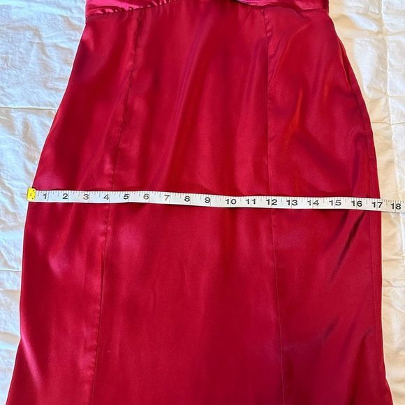 HUSH women's dress maxi mermaid gown red  satin vneck spaghetti strap size 4 - Picture 11 of 13